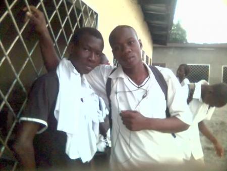 la source et lewis